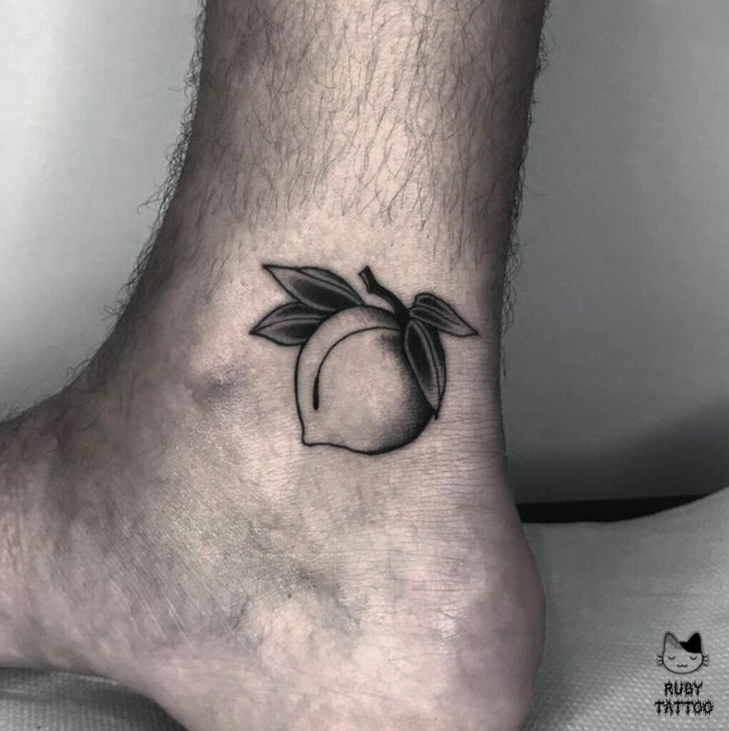 The Dynamic Grayscale Peach Tattoo
