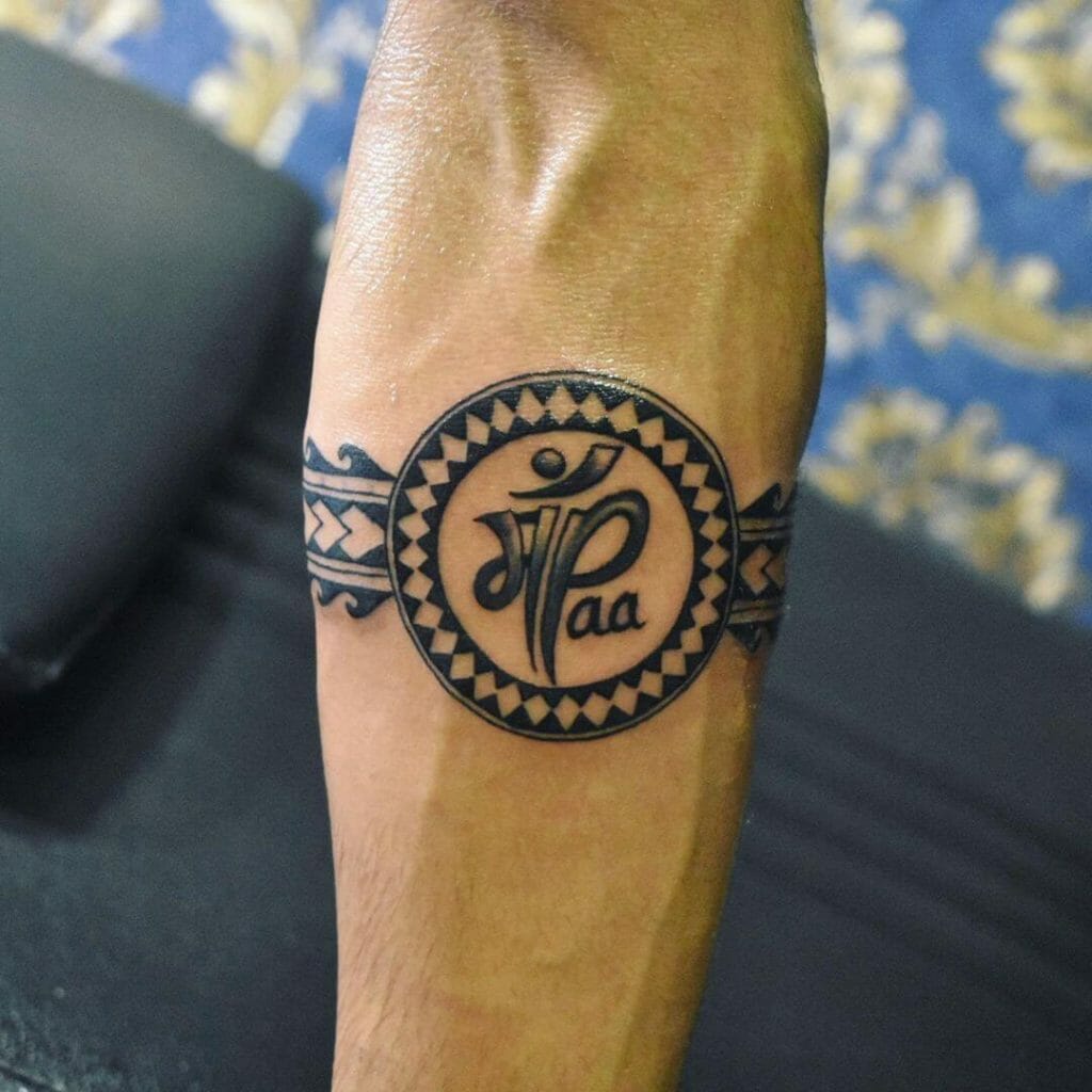 Traditional Motifs Armband Tattoo Design