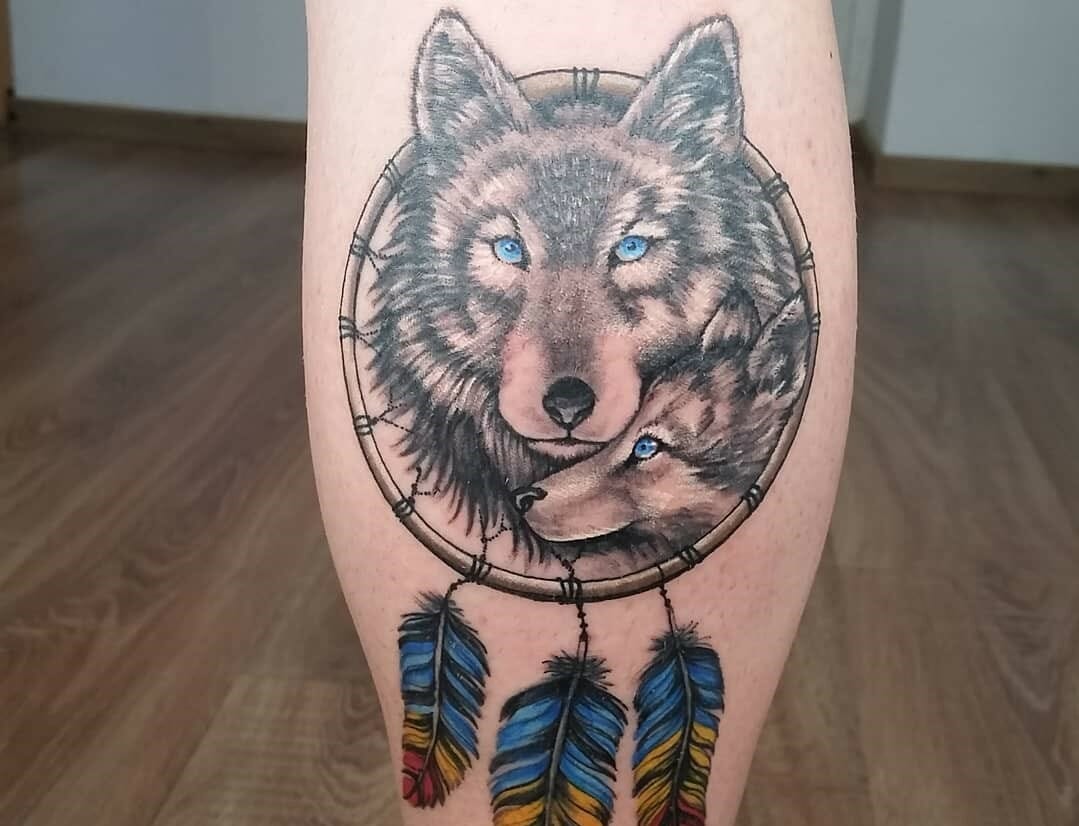 Wolf Dreamcatcher Tattoo Designs for Women - wide 8