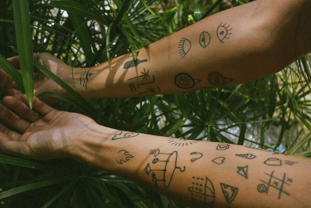 Minimal Design Cluster Tattoo