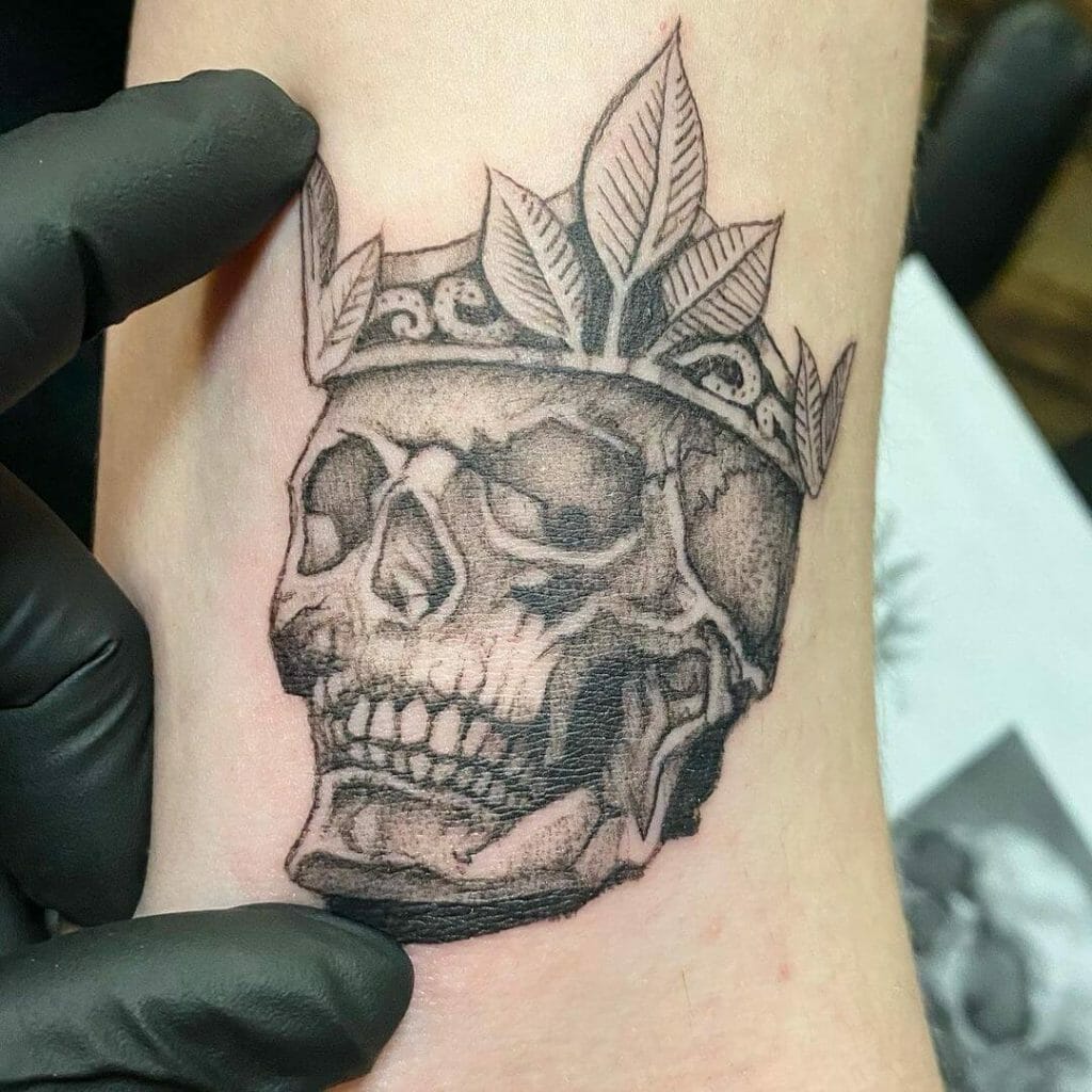 Minimalistic Crown Tattoo
