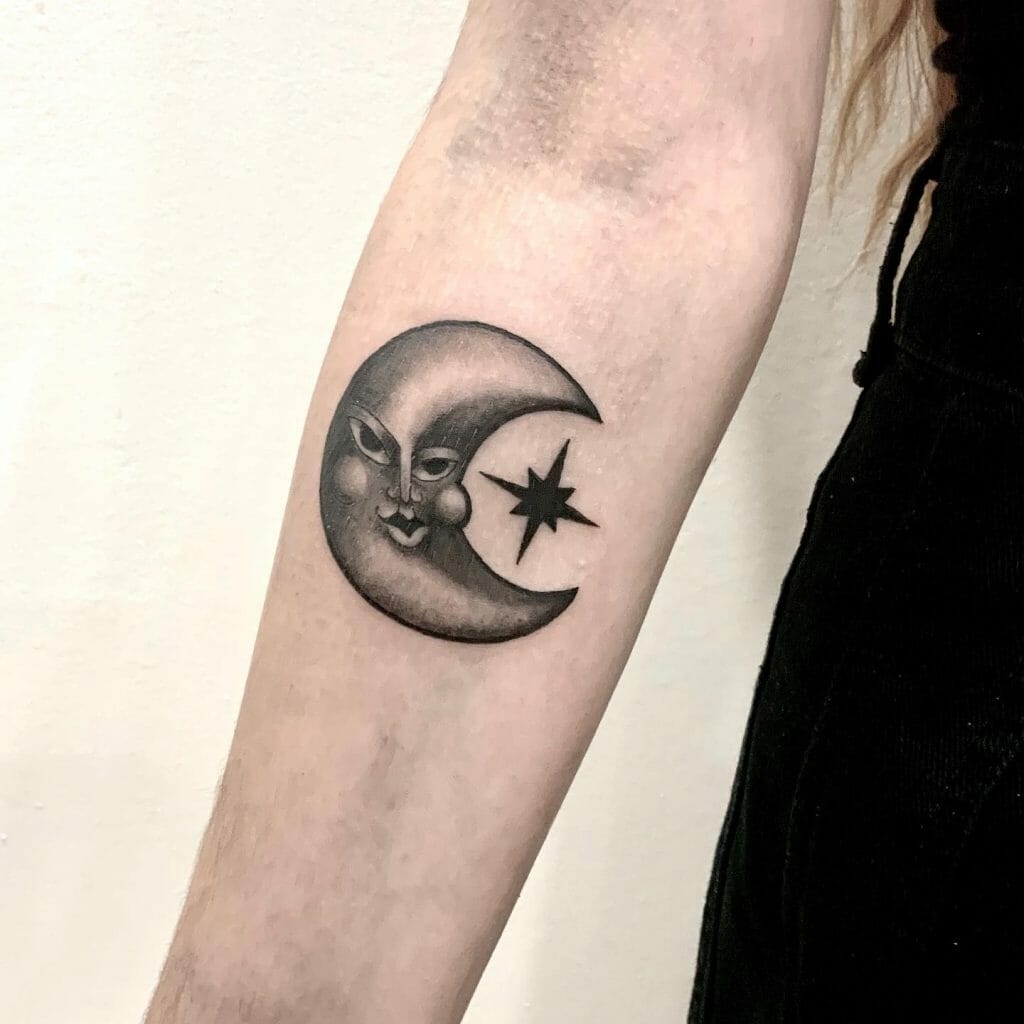 Cartoon Crescent Moon With Star Tattoo Design