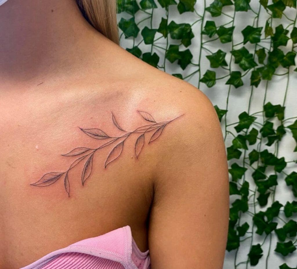 Simple Vine Tattoo On The Shoulder