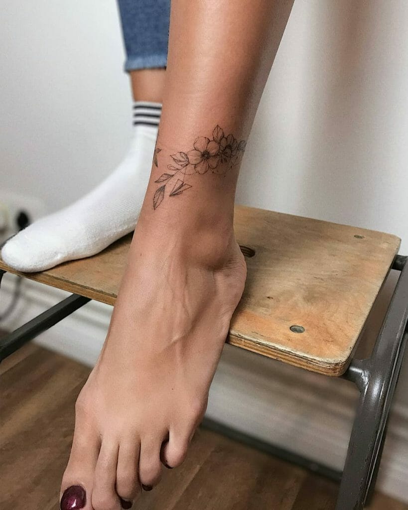 101 Best Ankle Bracelet Tattoo With Names Ideas That Will Blow Your Mind! -  Outsons