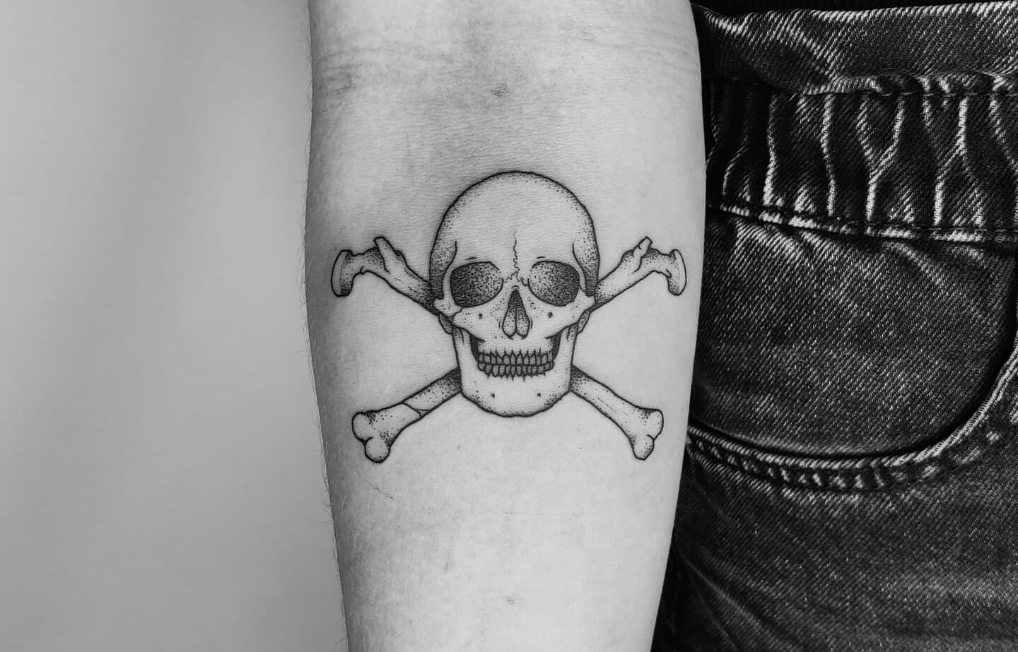 skull and crossbones  Death Tattoos  Last Sparrow Tattoo