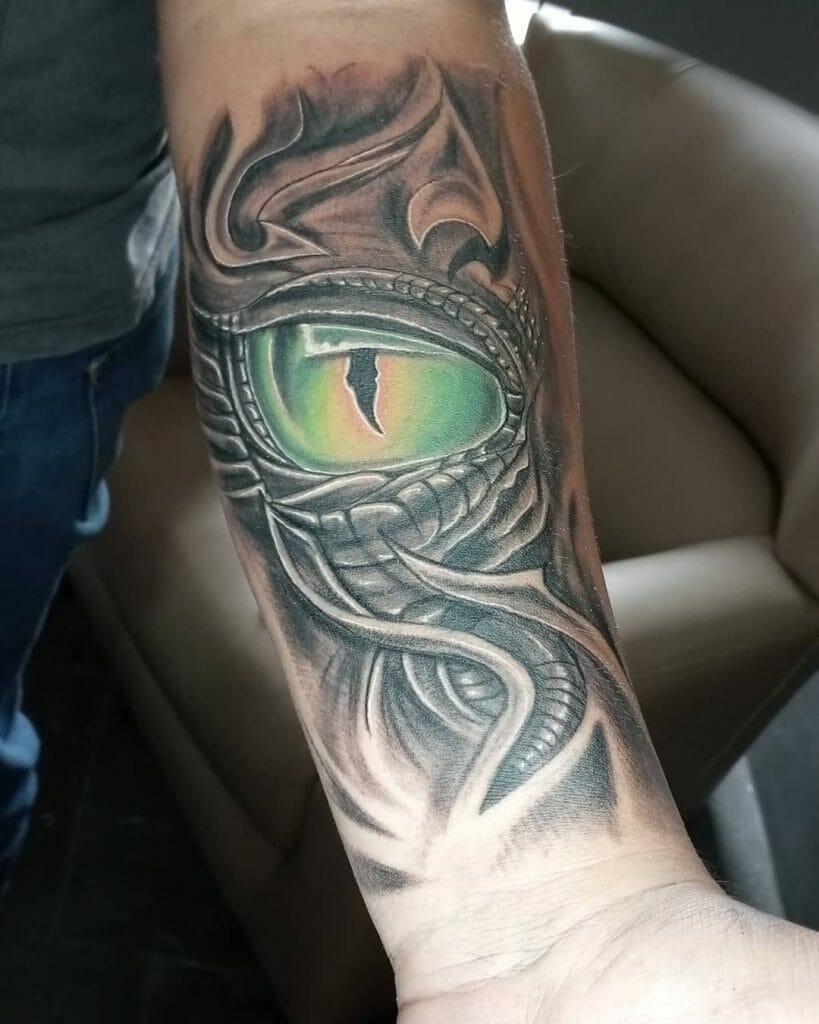 Tattoo Designs With Menacing Snake Eyes Motif