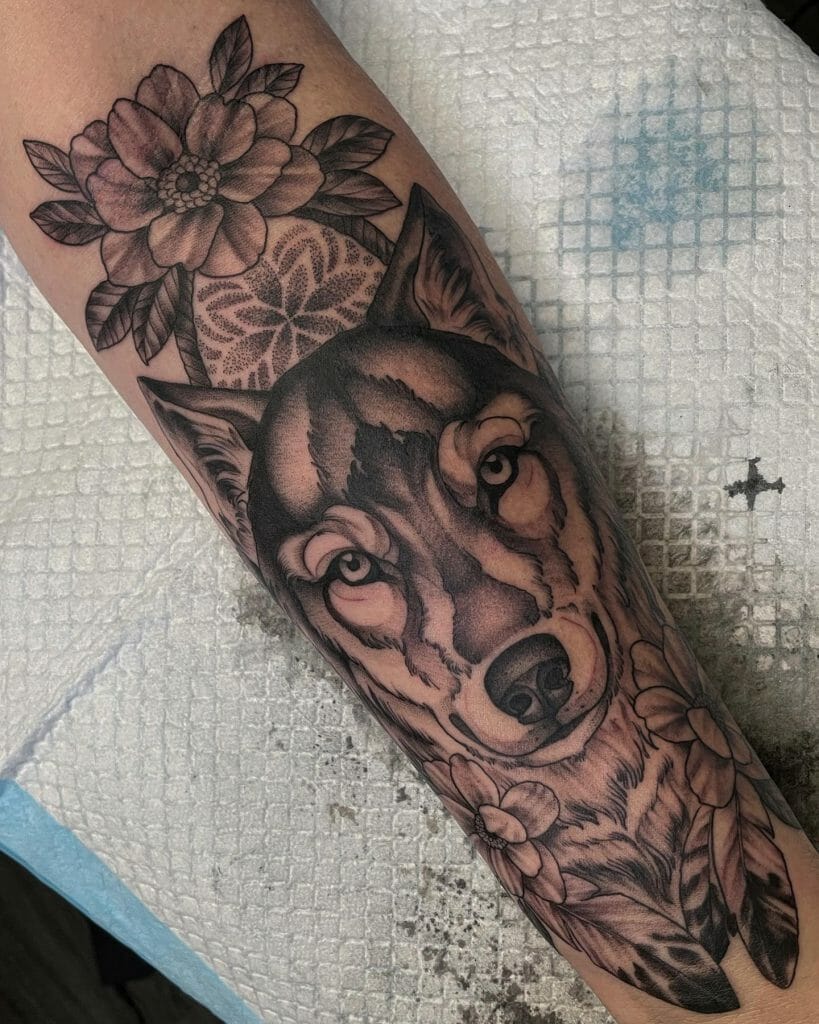 Wolf Tattoo Design With Flowers