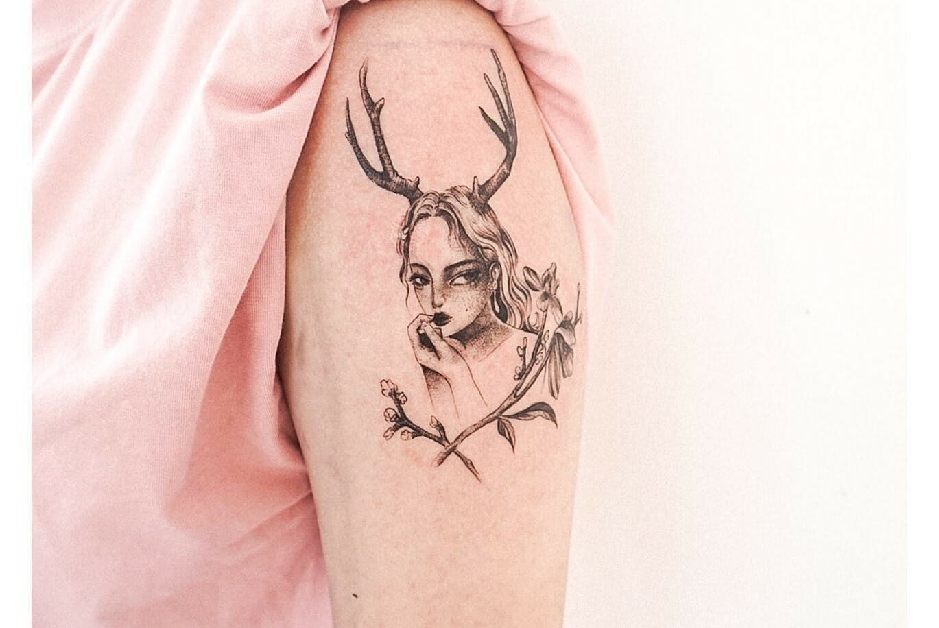 101 Best Capricorn Tattoos For Females That Will Blow Your Mind! - Outsons
