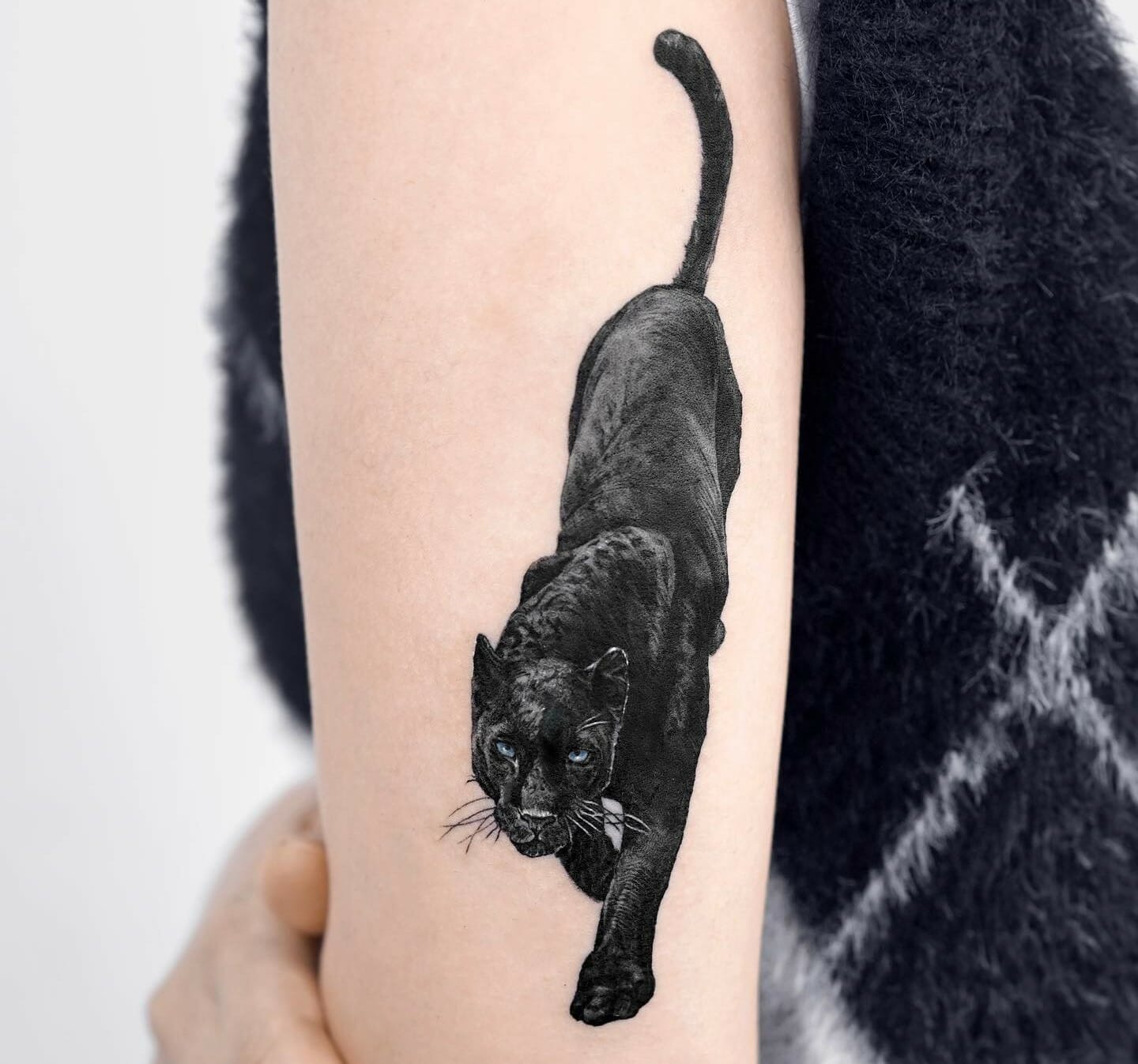 Update more than 80 realistic black and white panther tattoo latest ...