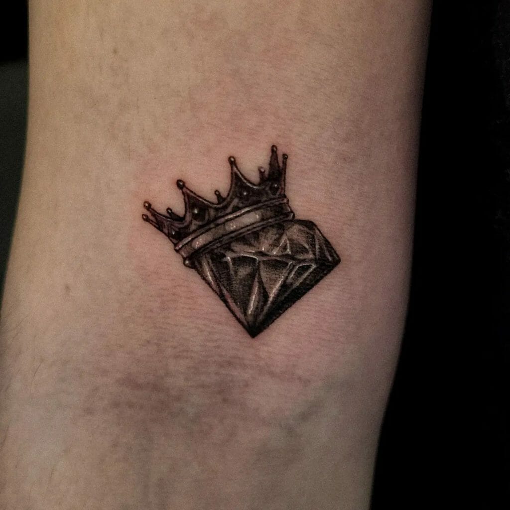 Diamond Tattoo With Crowns