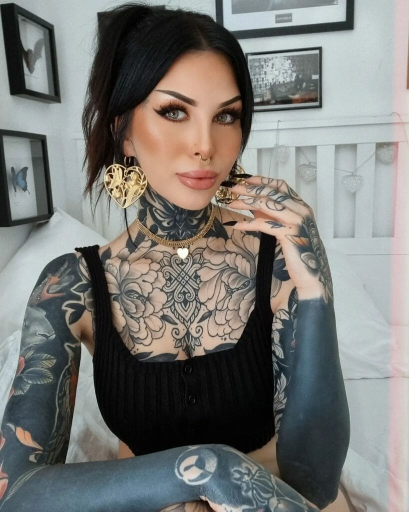 Female Neck Tattoo
