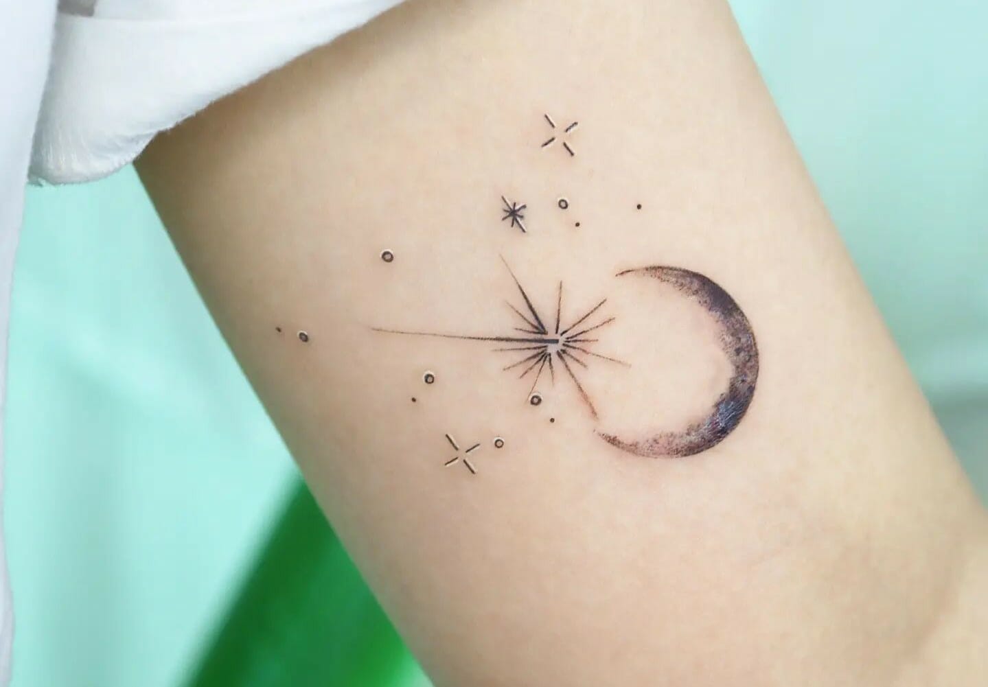 Details 102+ about shooting star tattoo designs super cool -  .vn