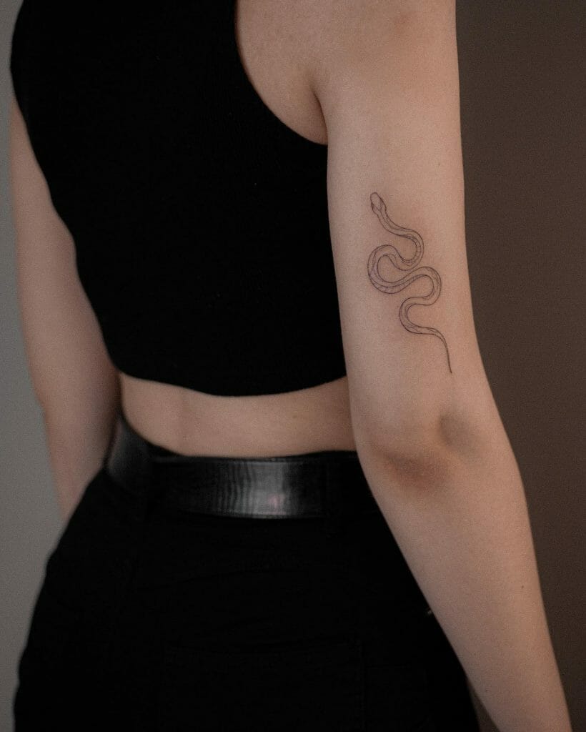 Simple Rattlesnake Tattoo Design