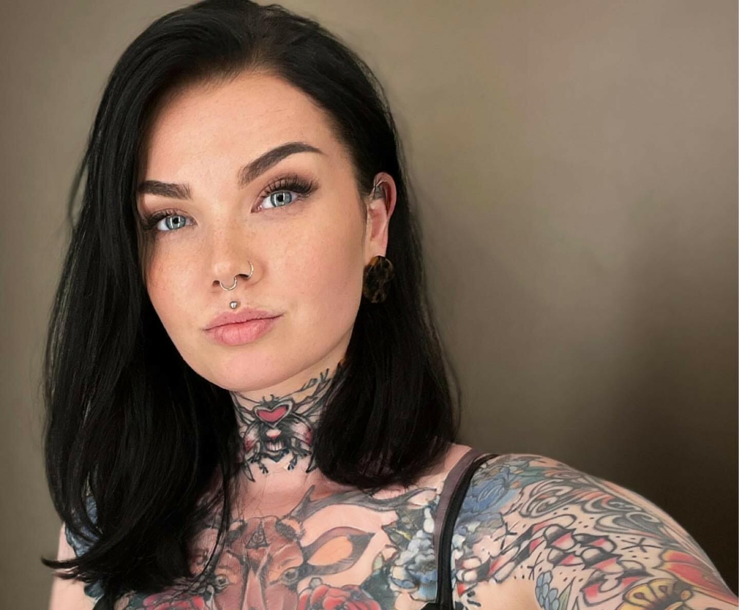 Kehlani Adds New Tattoo On Her Throat  Boombuzz