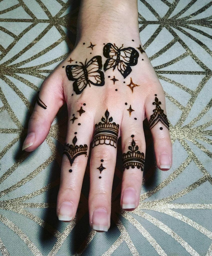 9 Gorgeous Butterfly Mehndi Designs And Ideas  Henna tattoo designs Henna  butterfly Henna tattoo designs simple