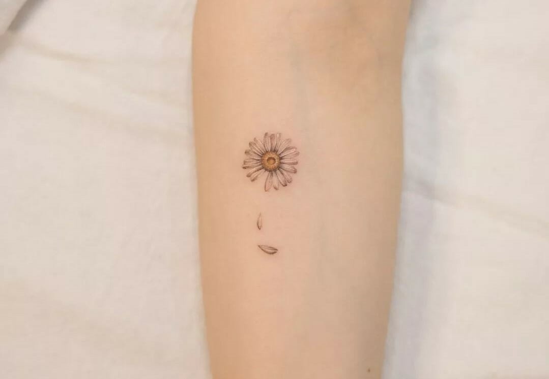Tip 93+ about minimalist daisy tattoo super cool .vn