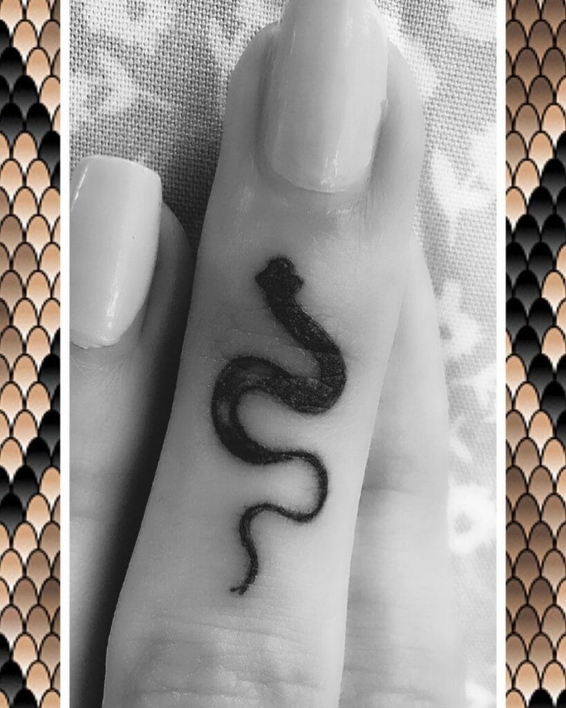 Finger Small Snake Tattoo