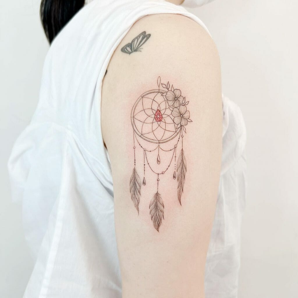 Blumen-Traumfänger-Tattoos