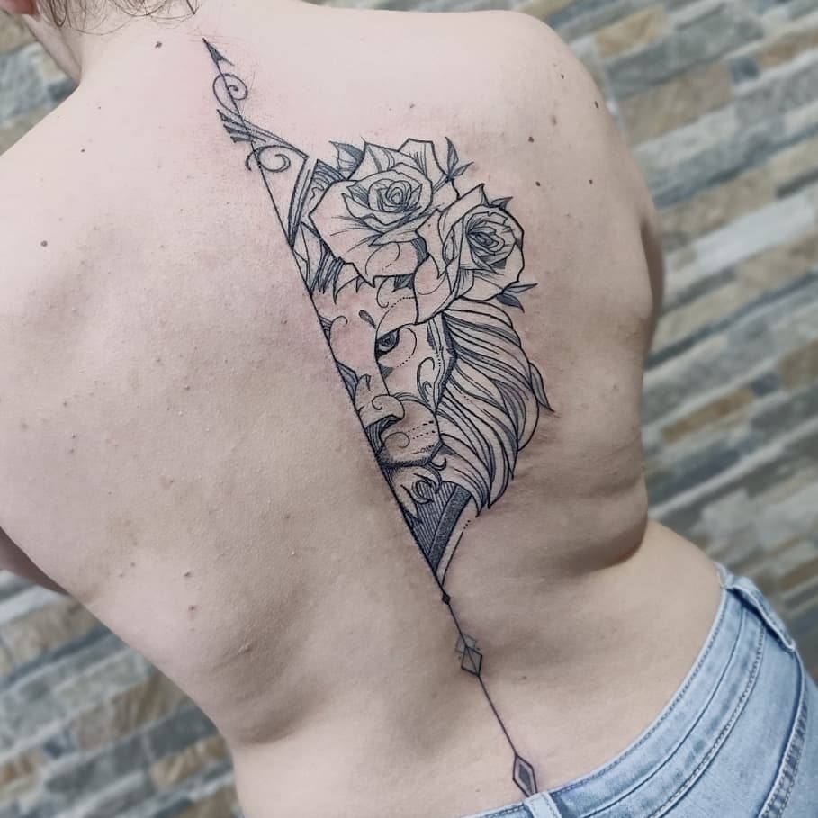 Lion's Face Back Tattoo