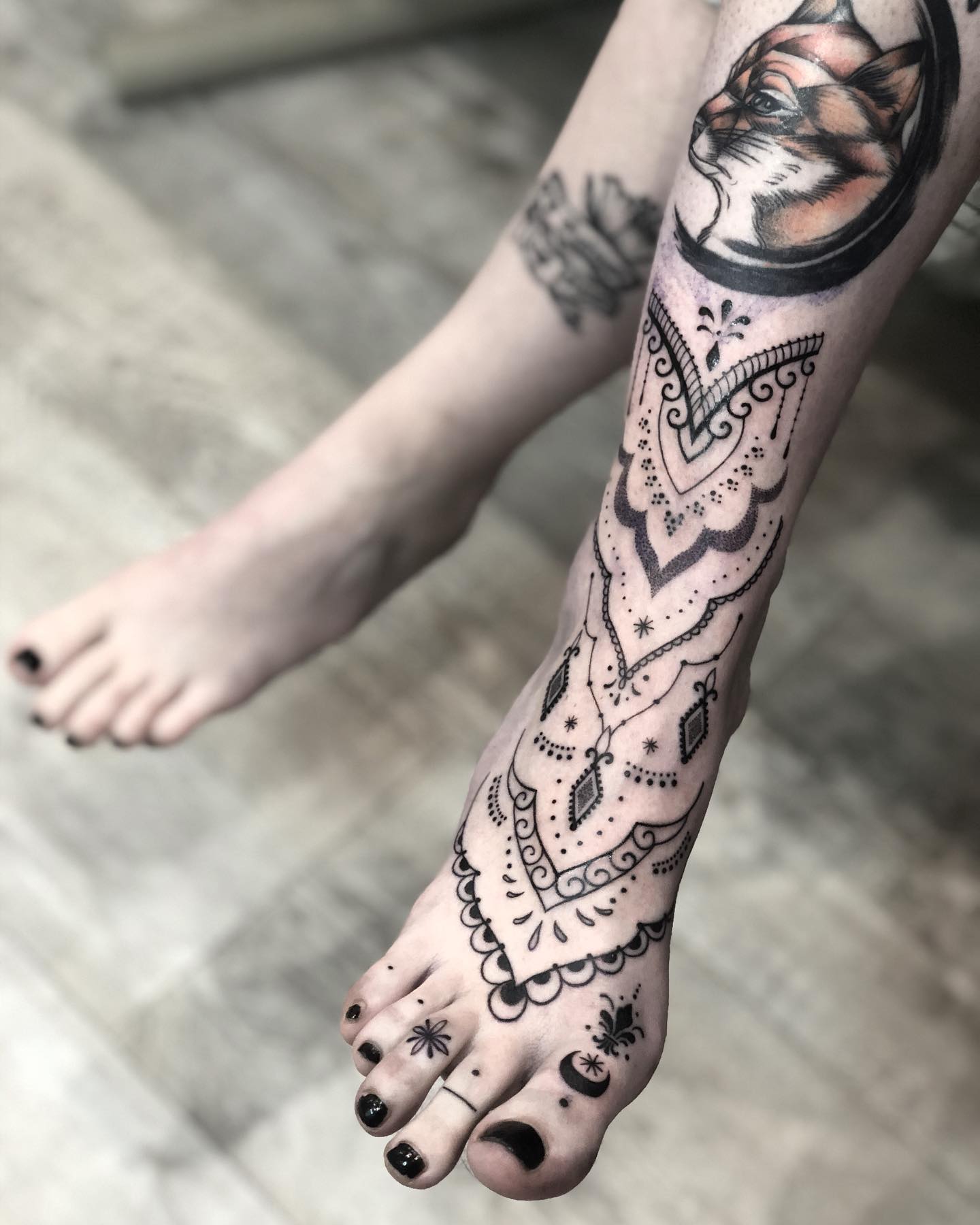 Amazing Star Tattoos on Your Foot To Inspire You In 2023! - Outsons