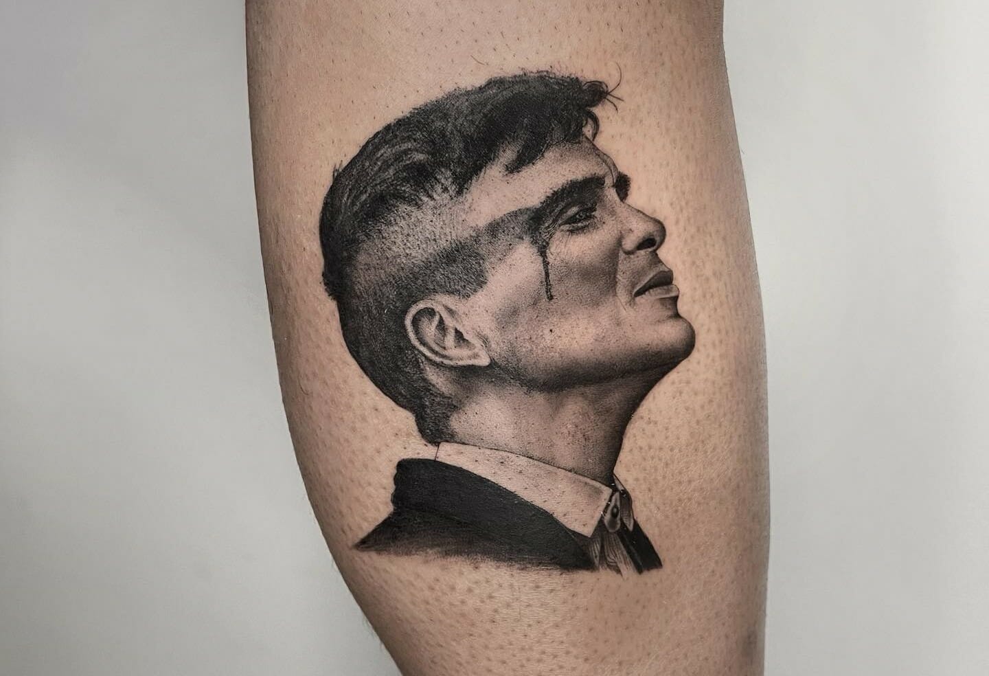 Peaky Blinders: What Tommy Shelby's Chest Tattoo Means