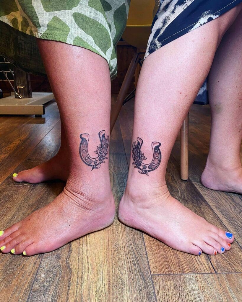 Simple Small Horseshoe Tattoo In The Ankle