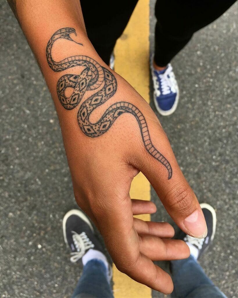Ravishing And Exquisite Finger Tattoo Of Snake