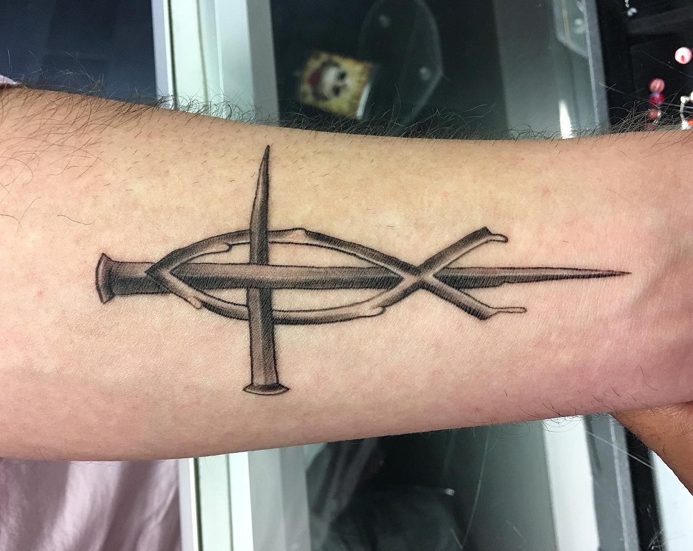 Image result for cross nail tattoo  Hình xăm cánh tay Hình xăm móng tay  Hình xăm mực