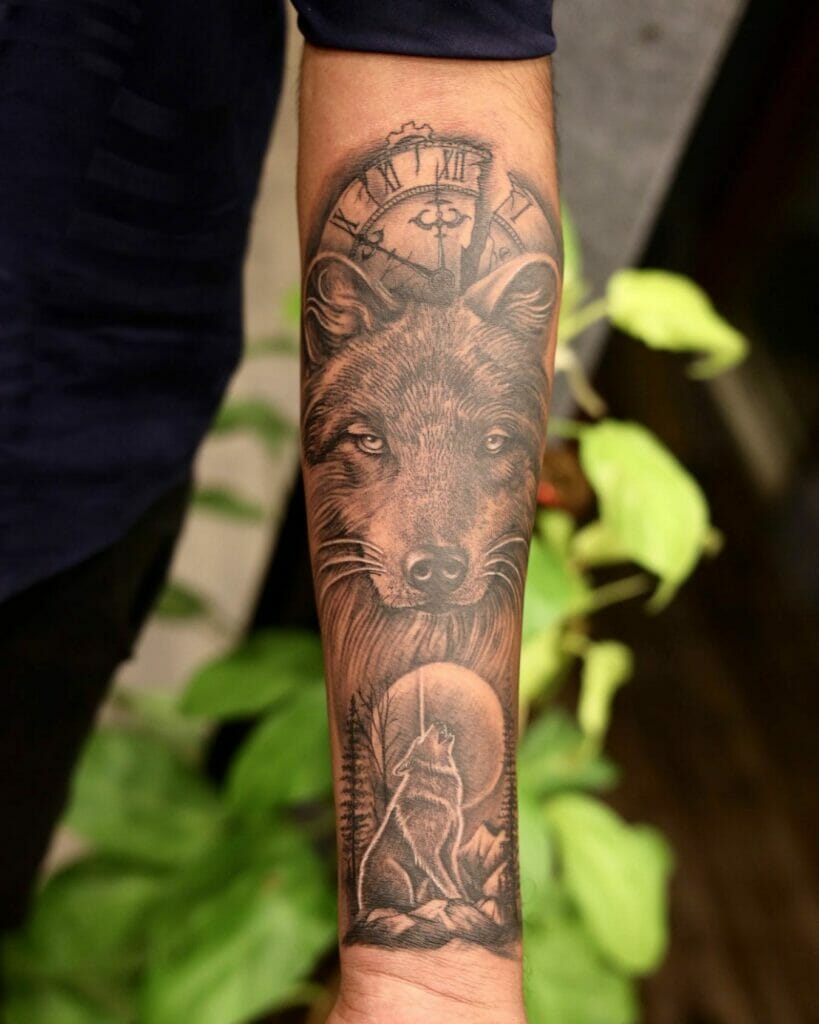 Clock-Themed Realistic Simple Wolf Tattoo Design