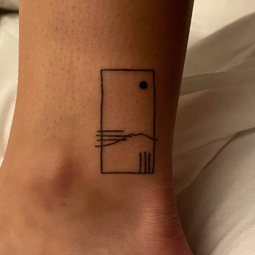 Tattoo Design On Leg