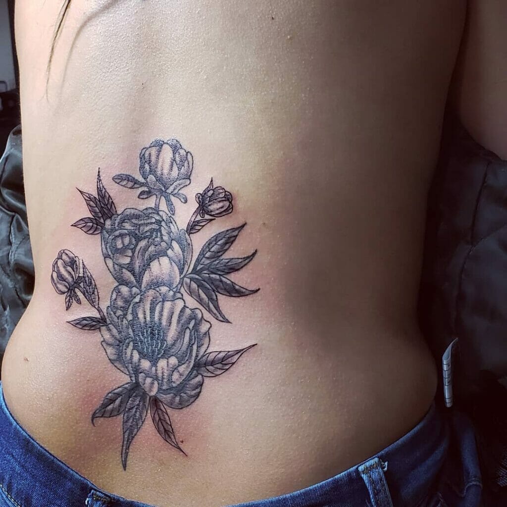 Sexy Lower Back Tattoo For Women