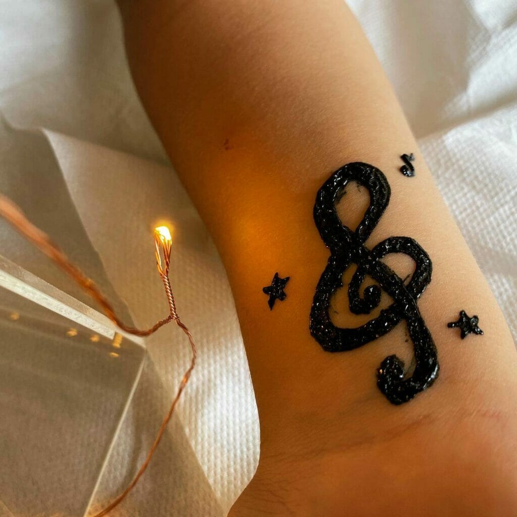 Easy Wrist Small Henna Tattoo Designs