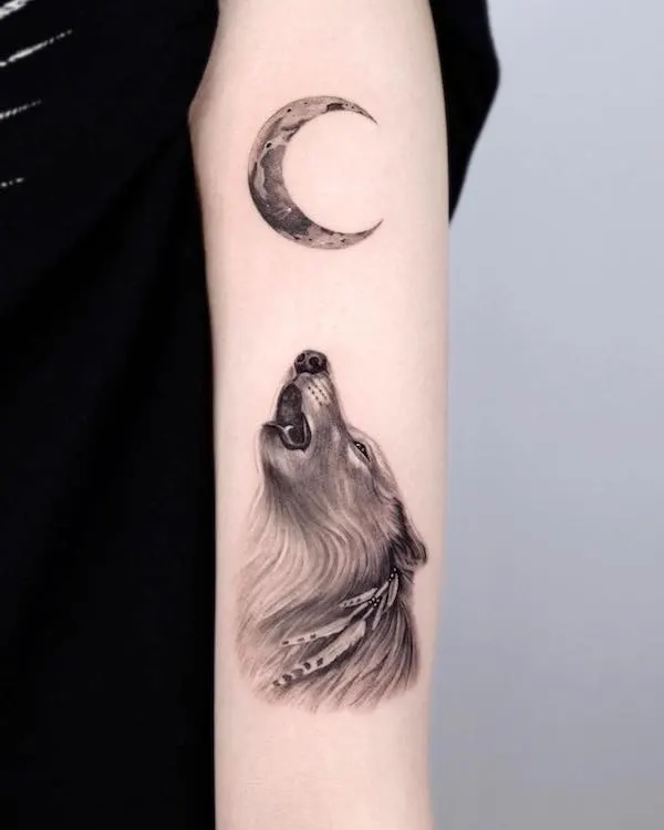small wolf tattoo