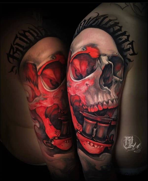 small skull tattoo