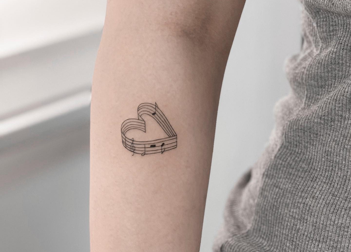 ELLE Australia  26 fine line tattoo ideas your inner minimalist is going  to froth  More here httpbitly2prB2gh  Facebook
